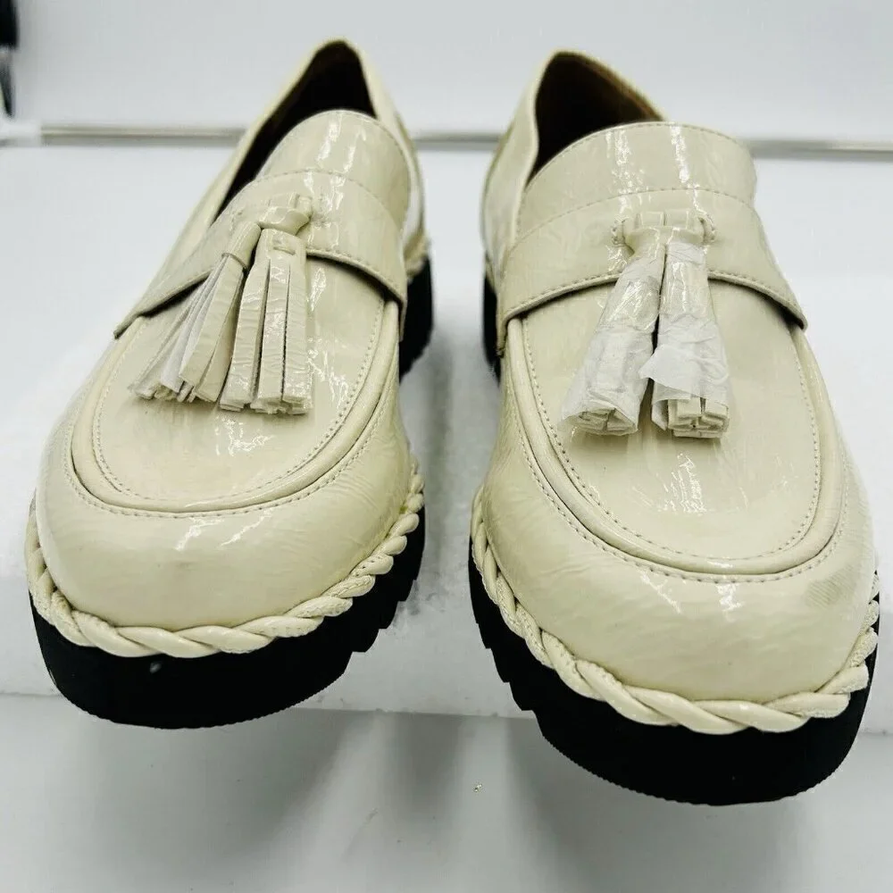 Franco Sarto Carolynn Womens Sz 8.5 Lug Sole Tassel Patent Leather Loafers Ivory